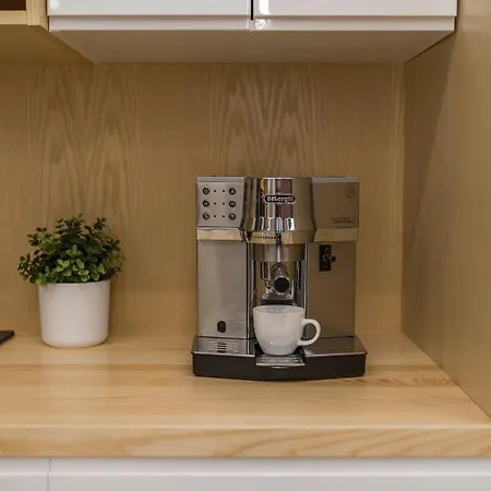 Cybernetyki 2c P&o Serviced * Varsovia