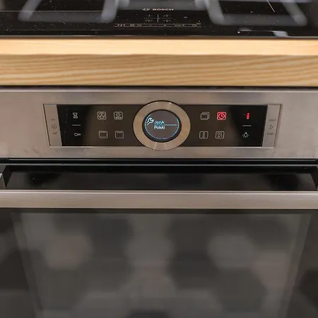 Cybernetyki 2c P&o Serviced Apartamento *