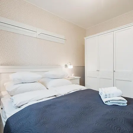 Cybernetyki 2c P&o Serviced * Varsovia